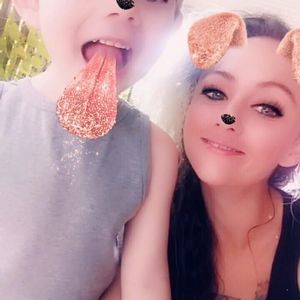 Meet your Posher, Desiree